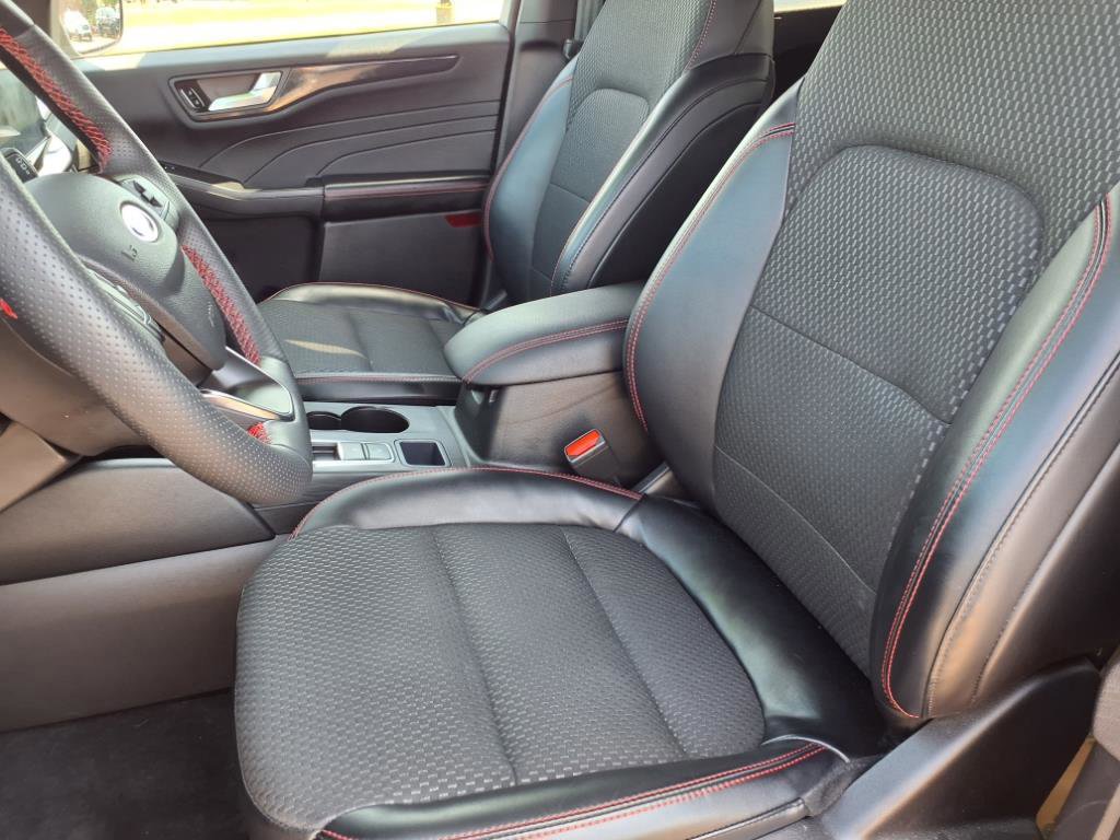 Certified 2023 Ford Escape ST-Line Elite image 6