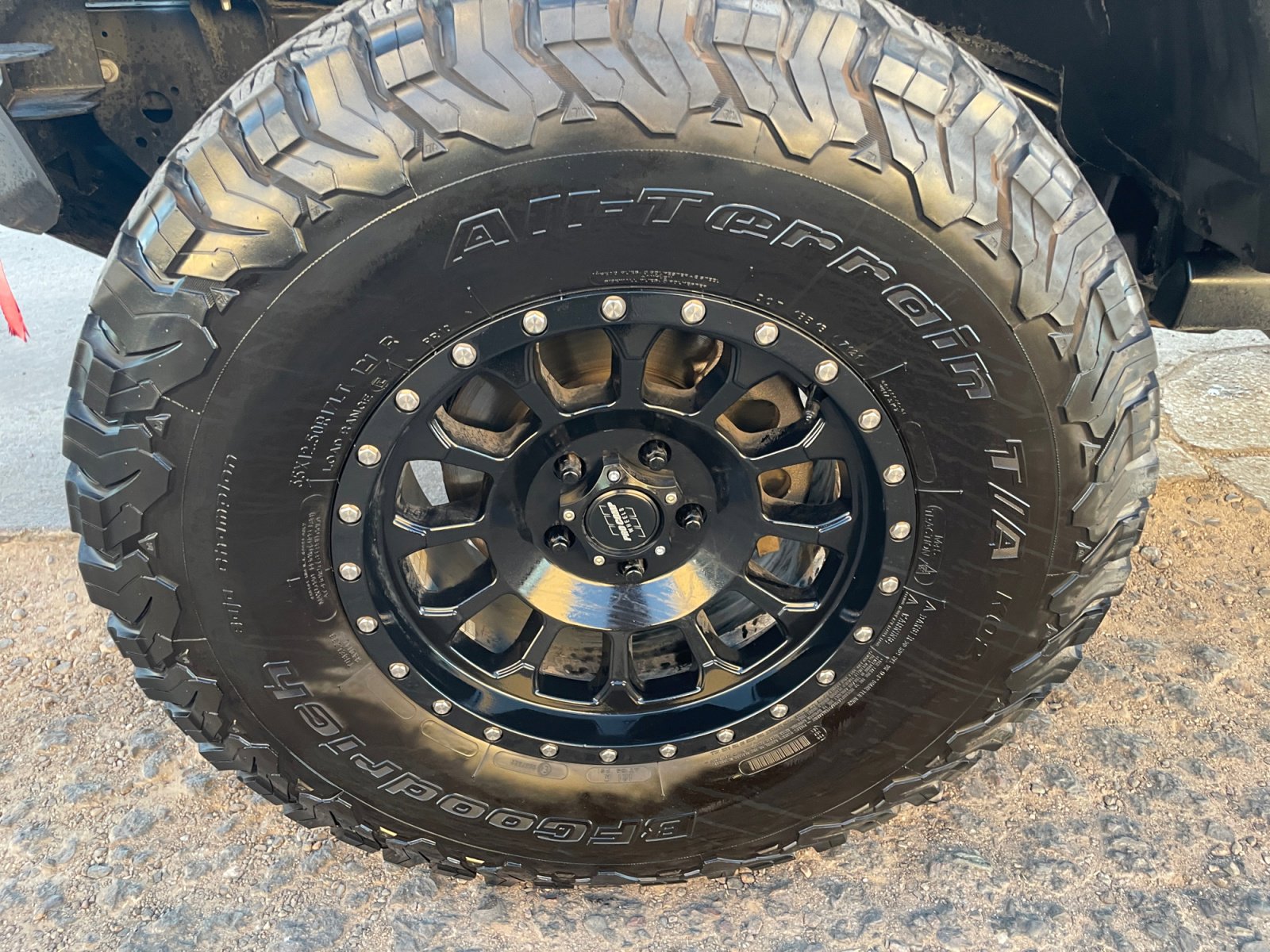 Used 2021 Jeep Wrangler Unlimited Rubicon AWD/4WD image 11