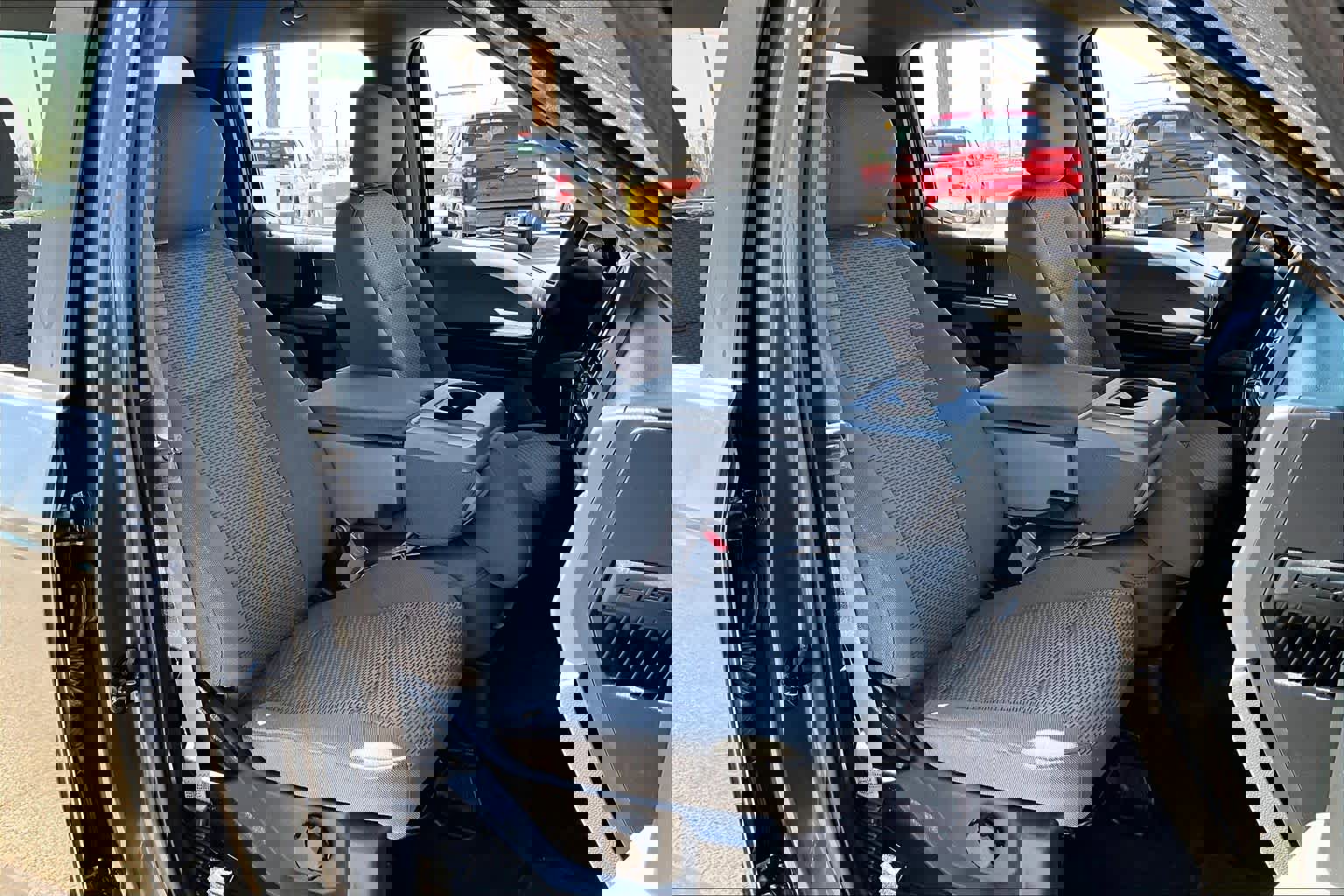 Certified 2018 Ford F150 XLT image 9