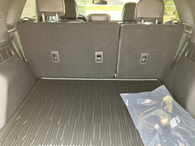 Certified 2025 Ford Escape SE w/ PHEV Premium Package FWD image 14