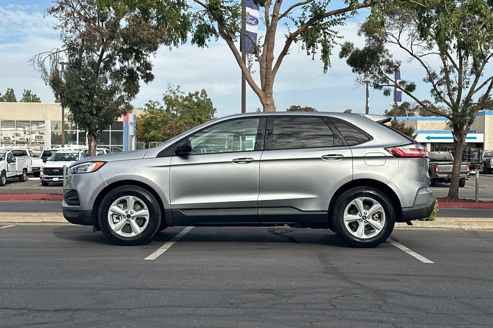 Certified 2021 Ford Edge SE FWD image 6
