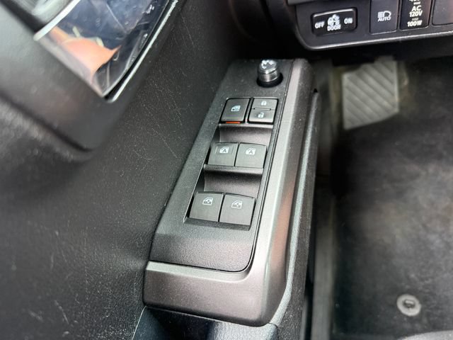 Used 2021 Toyota Tacoma TRD Off-Road AWD/4WD image 16