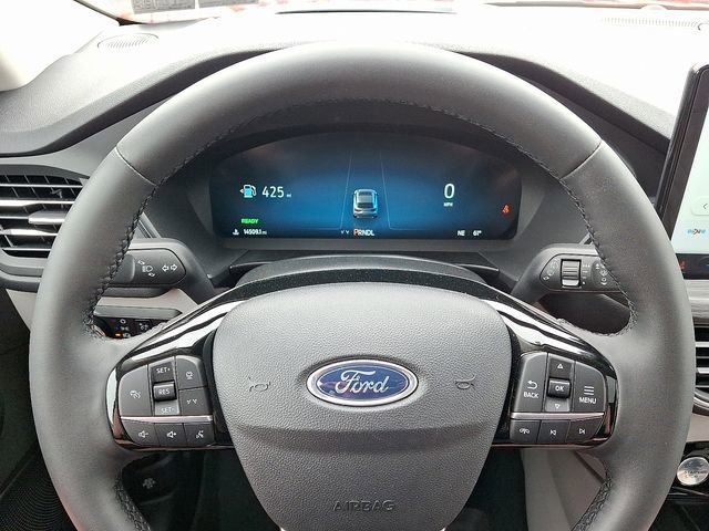 Certified 2023 Ford Escape Platinum w/ Premium Technology Package AWD/4WD image 21