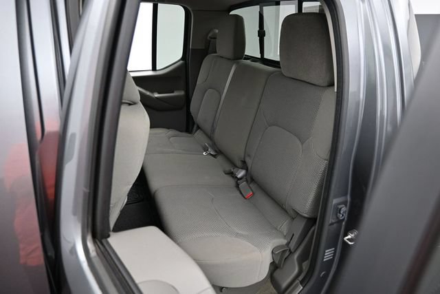 Used 2018 Nissan Frontier SV AWD/4WD image 25