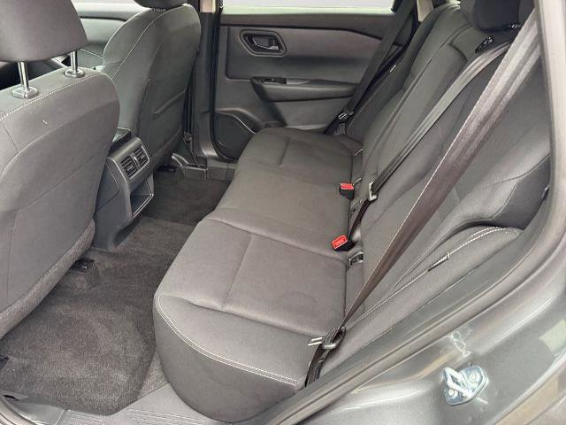 Used 2024 Nissan Rogue S image 10