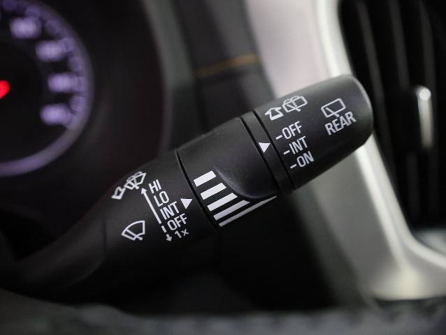 Used 2020 GMC Terrain SLT w/ Preferred Package AWD/4WD image 17