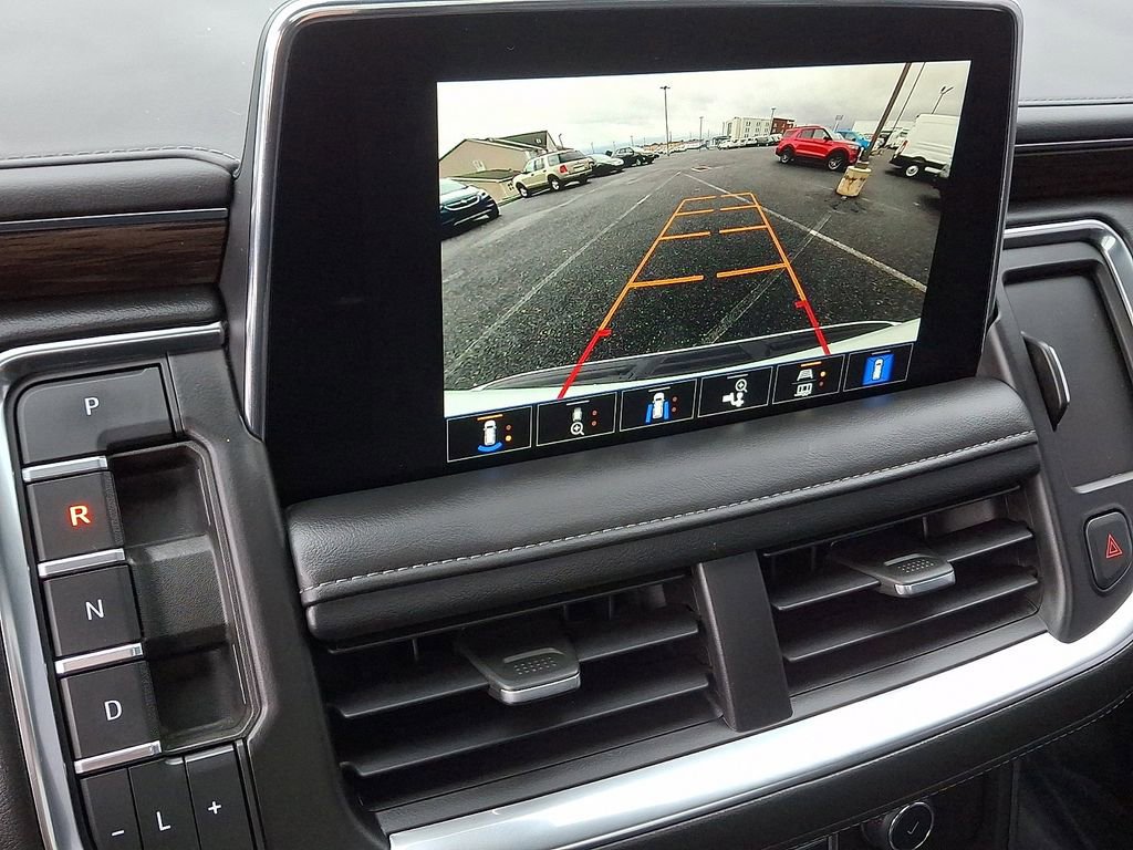 Used 2022 Chevrolet Suburban Z71 w/ Luxury Package image 22