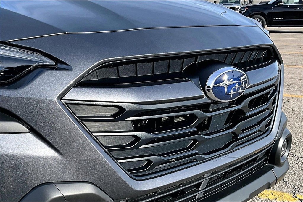 Used 2025 Subaru Outback Premium w/ Popular Package #1A image 28