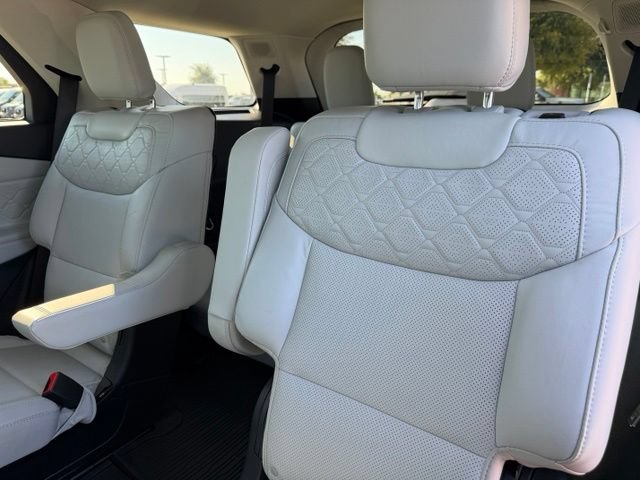 Certified 2026 Ford Explorer Platinum w/ LUX Leather Package AWD/4WD image 22