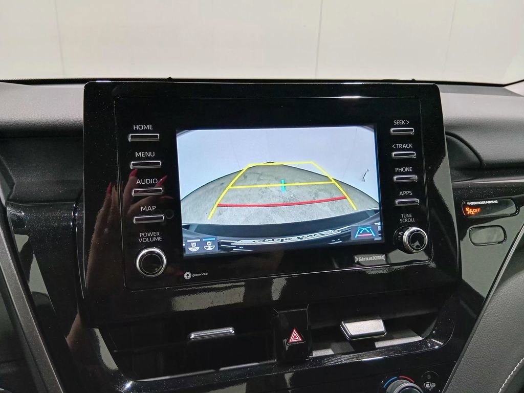 Used 2022 Toyota Camry SE w/ Cold Weather Package FWD image 22