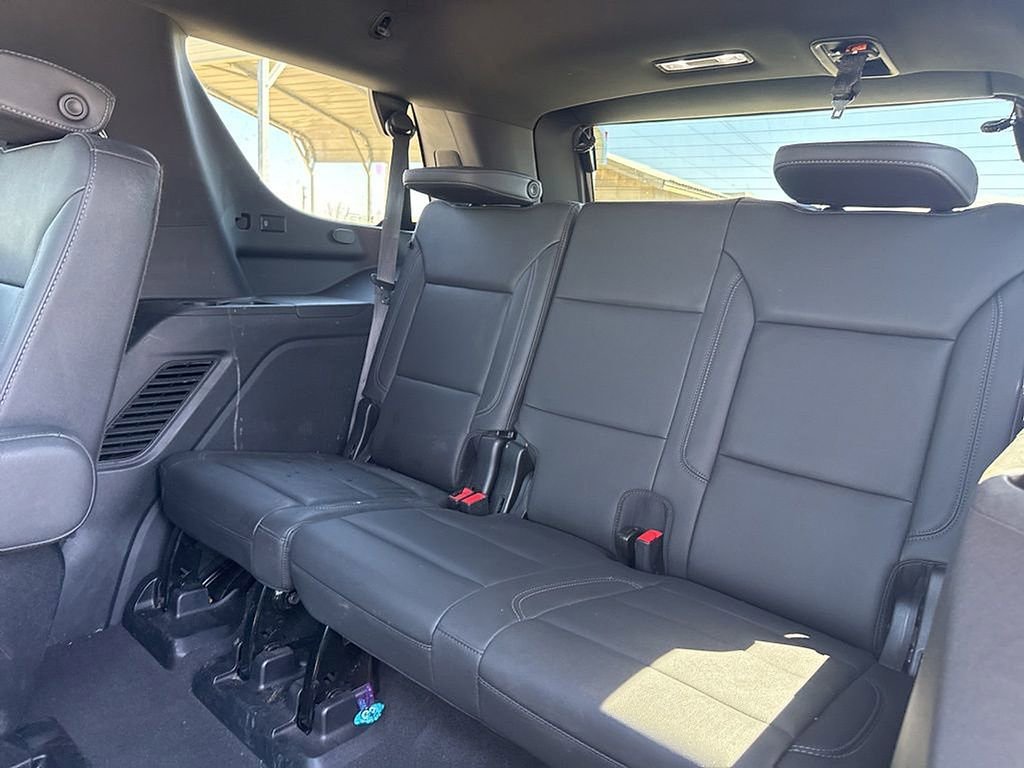 Used 2024 Chevrolet Tahoe LT w/ LT Signature Package image 13