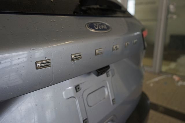 Certified 2022 Ford Escape SE w/ Convenience Package image 13