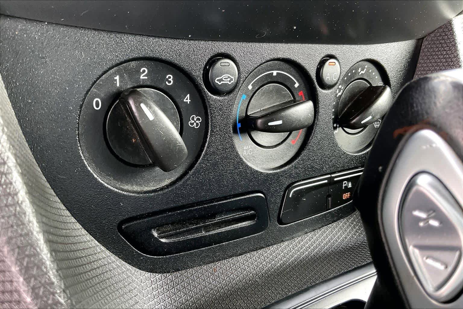 Certified 2017 Ford Transit Connect XL FWD image 28