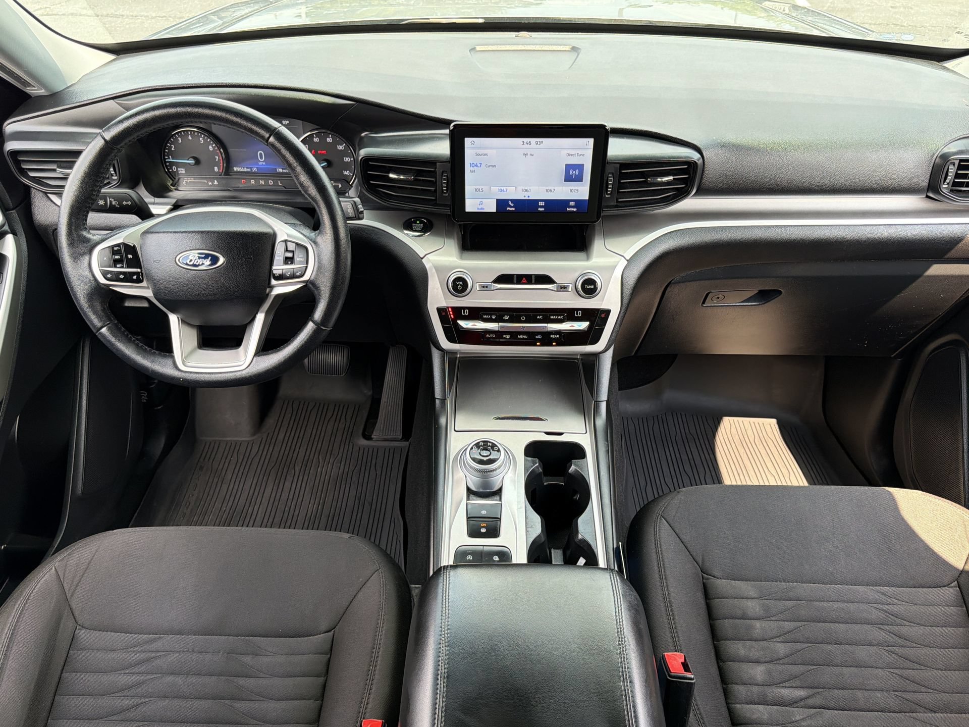 Certified 2021 Ford Explorer XLT RWD image 2