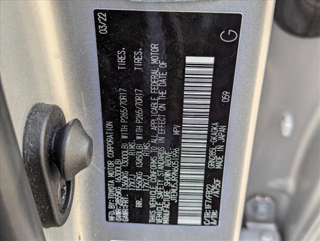 Used 2022 Toyota 4Runner SR5 AWD/4WD image 24