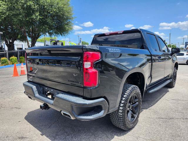 Used 2022 Chevrolet Silverado 1500 Custom Trail Boss w/ Midnight Edition AWD/4WD image 2
