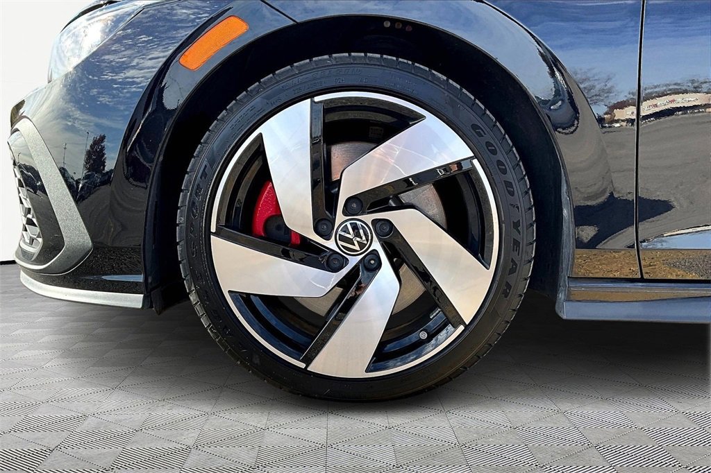 Used 2023 Volkswagen GTI SE image 11