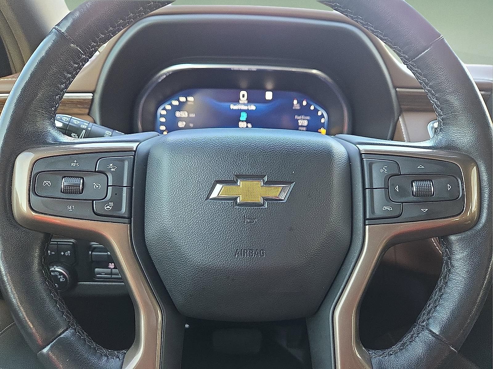 Used 2022 Chevrolet Suburban High Country AWD/4WD image 24