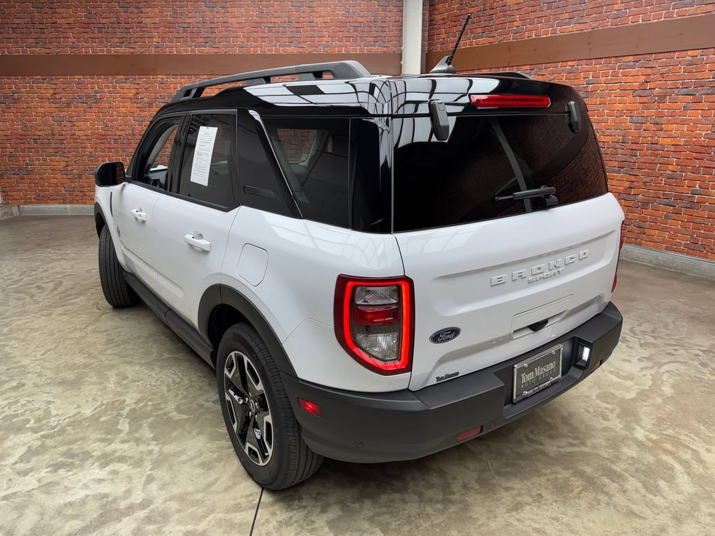 Certified 2023 Ford Bronco Sport Outer Banks w/ Tech Package AWD/4WD image 2