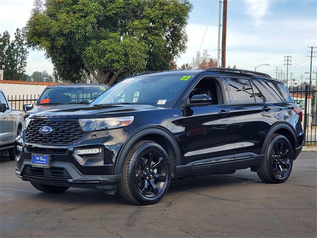 Certified 2023 Ford Explorer ST-Line w/ Class IV Trailer Tow Package image 27