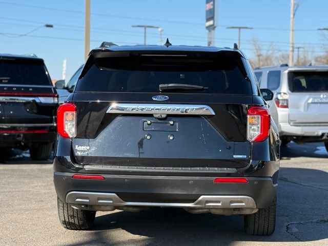 Certified 2020 Ford Explorer XLT w/ Equipment Group 202A image 7