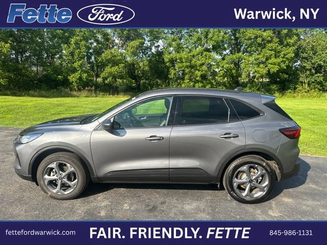 Certified 2026 Ford Escape ST-Line AWD/4WD image 14