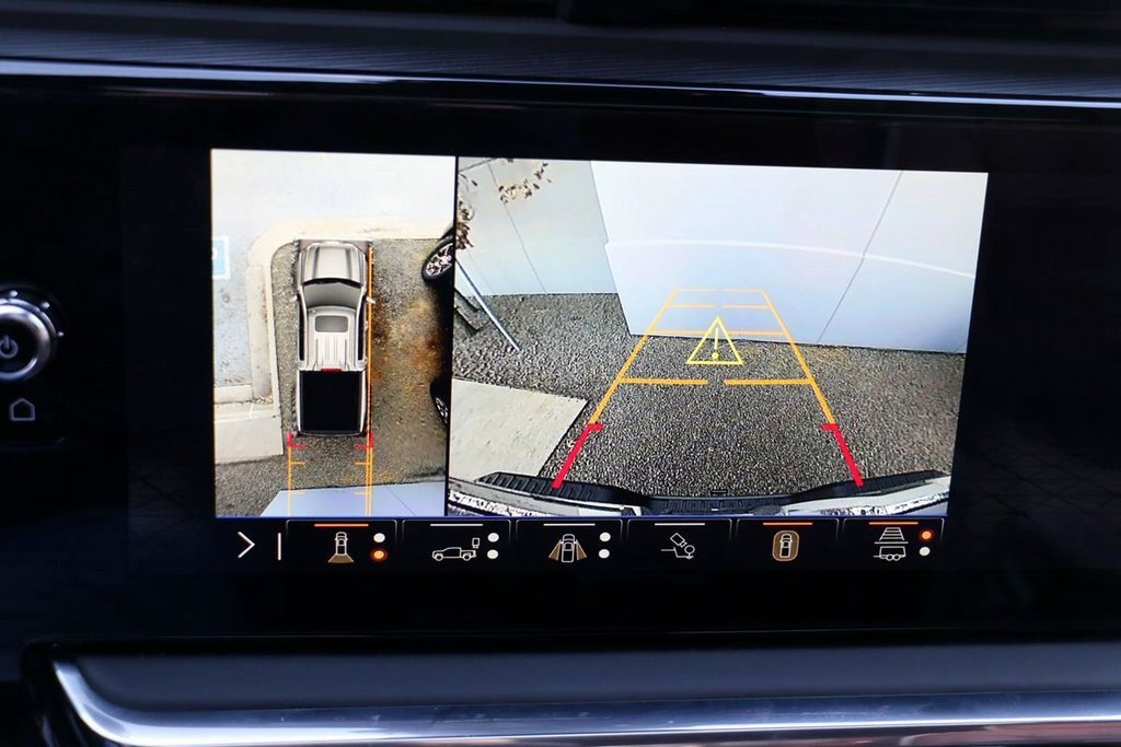 Used 2025 GMC Sierra 1500 Denali Ultimate image 17