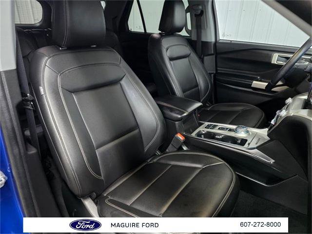 Certified 2022 Ford Explorer XLT w/ Equipment Group 202A image 24