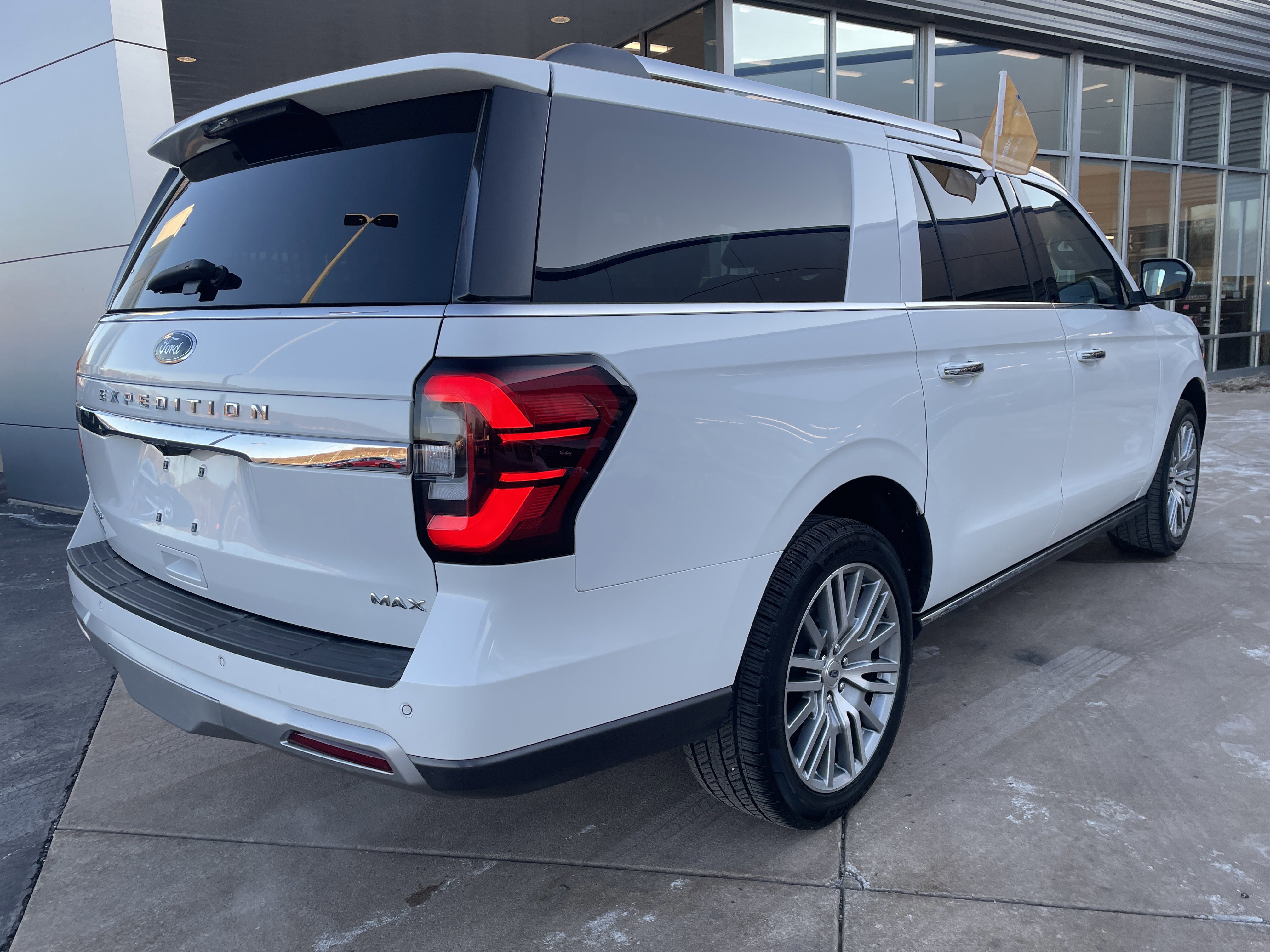 Certified 2022 Ford Expedition Max Limited image 5