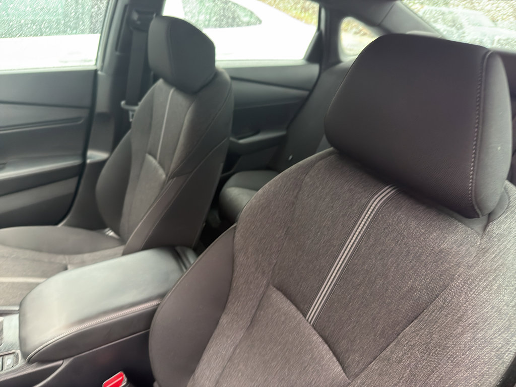 Used 2023 Honda Accord Sport image 11