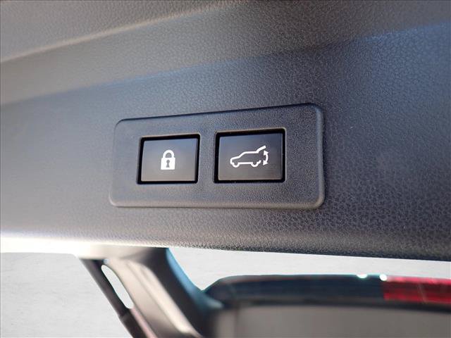 Used 2021 Subaru Ascent Limited w/ Technology Package AWD/4WD image 9