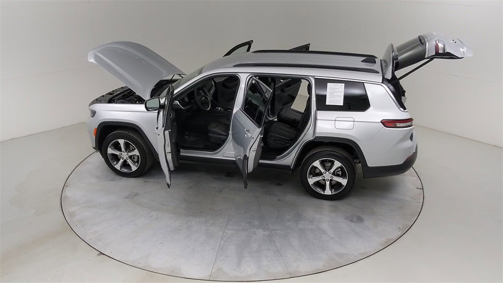 Used 2025 Jeep Grand Cherokee L Limited image 55