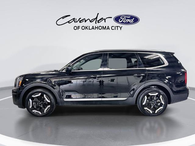 Used 2025 Kia Telluride S FWD image 5