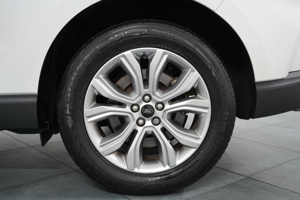 Certified 2023 Ford Edge Titanium AWD/4WD image 38