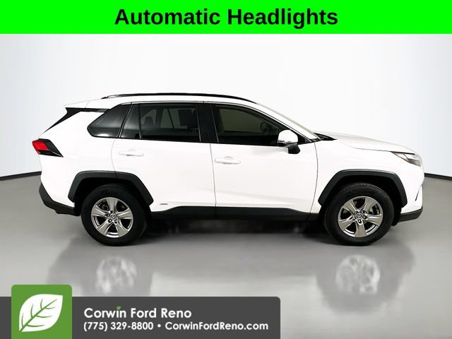 Used 2024 Toyota RAV4 XLE AWD/4WD image 8