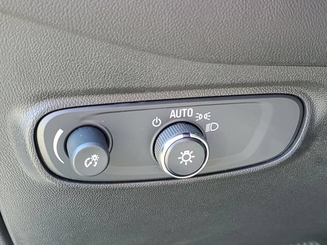 Used 2023 Chevrolet Equinox LT AWD/4WD image 8