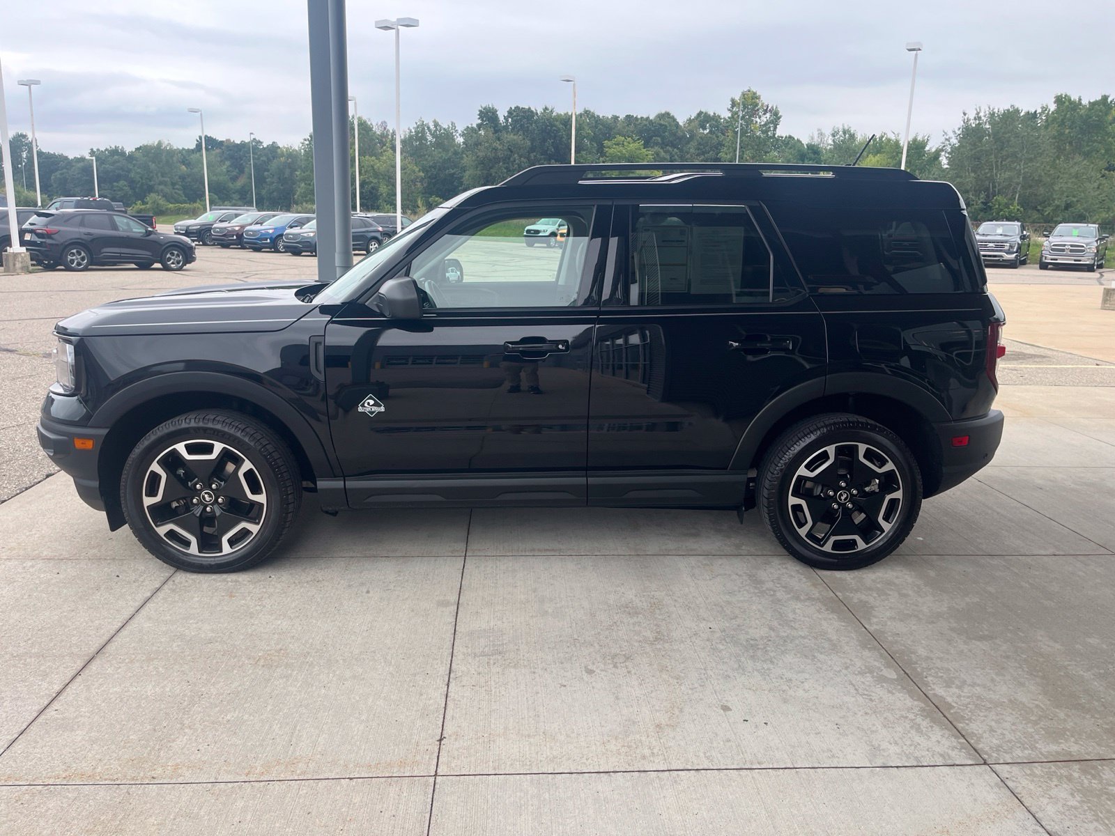 Certified 2021 Ford Bronco Sport Outer Banks AWD/4WD image 2