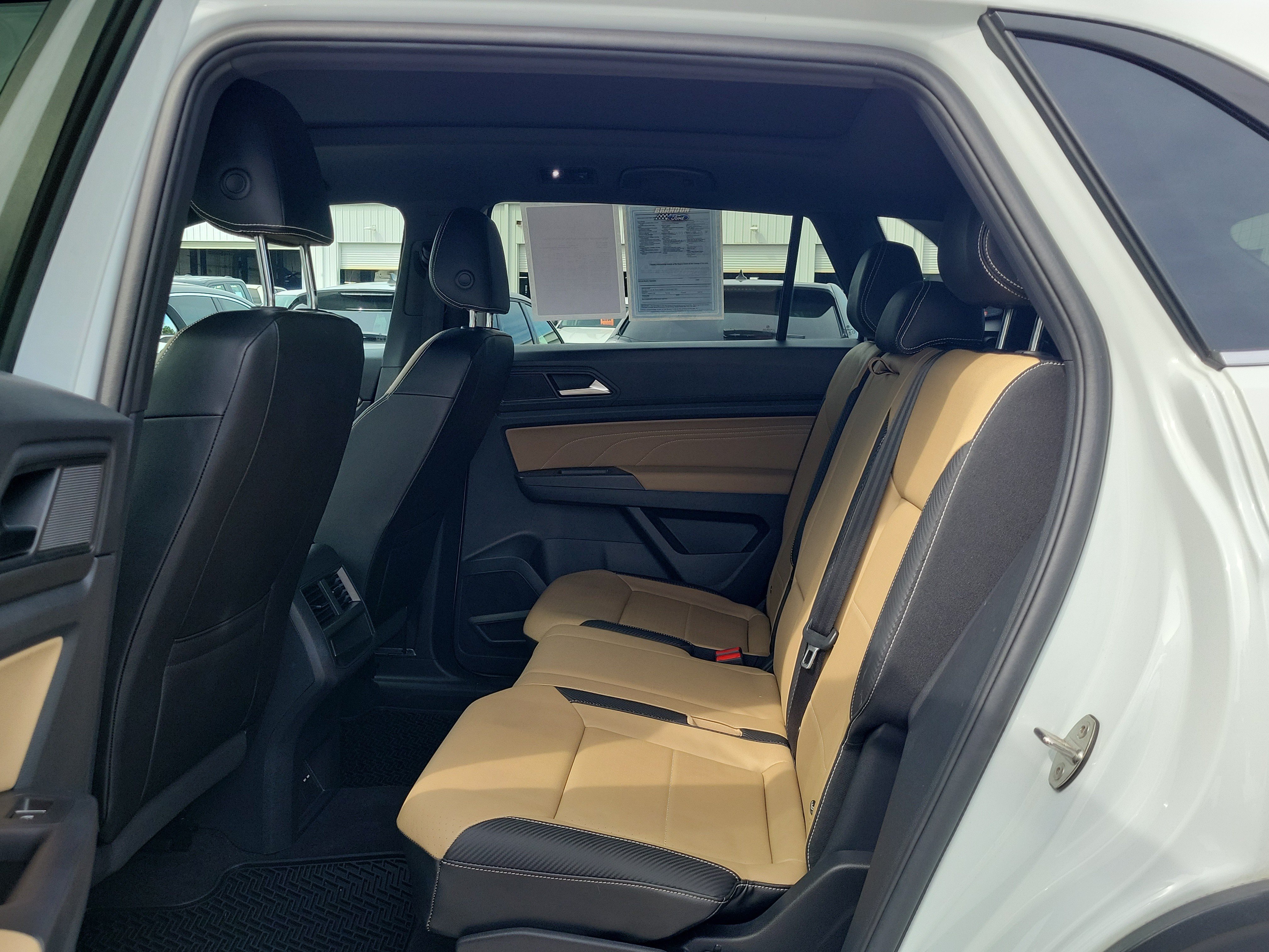 Used 2022 Volkswagen Atlas Cross Sport SE FWD image 12