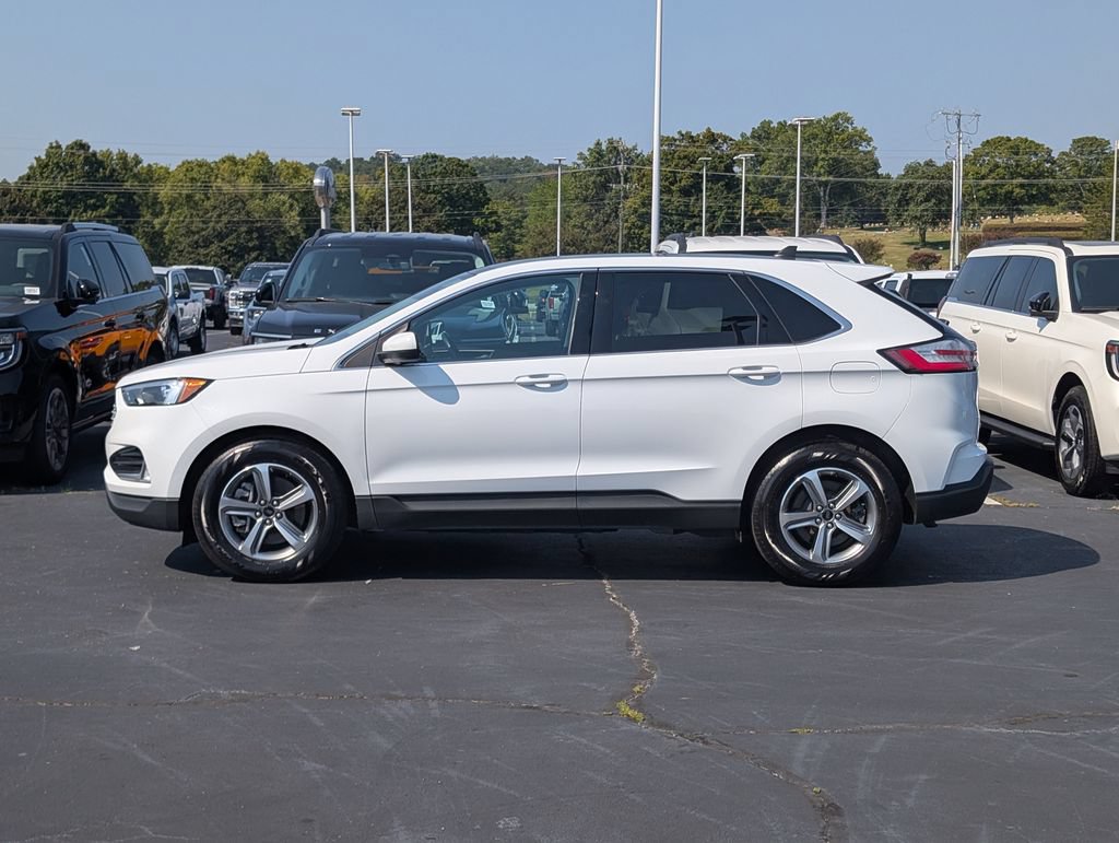 Certified 2024 Ford Edge SEL w/ Convenience Package AWD/4WD image 5