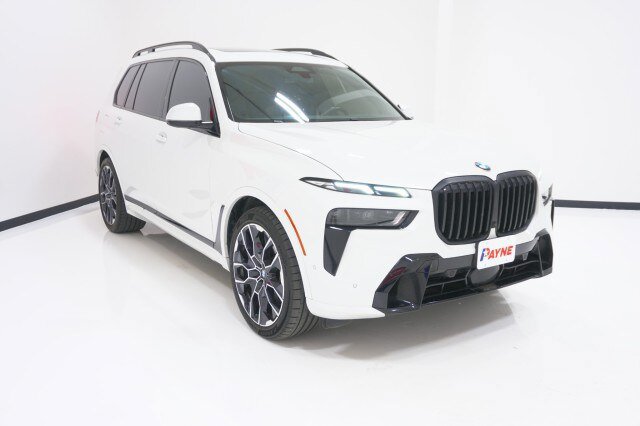 Used 2024 BMW X7 xDrive40i w/ Executive Package AWD/4WD image 3