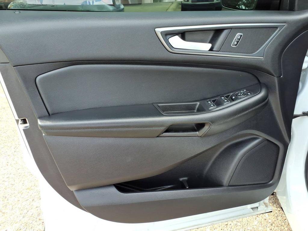 Certified 2020 Ford Edge SE FWD image 13
