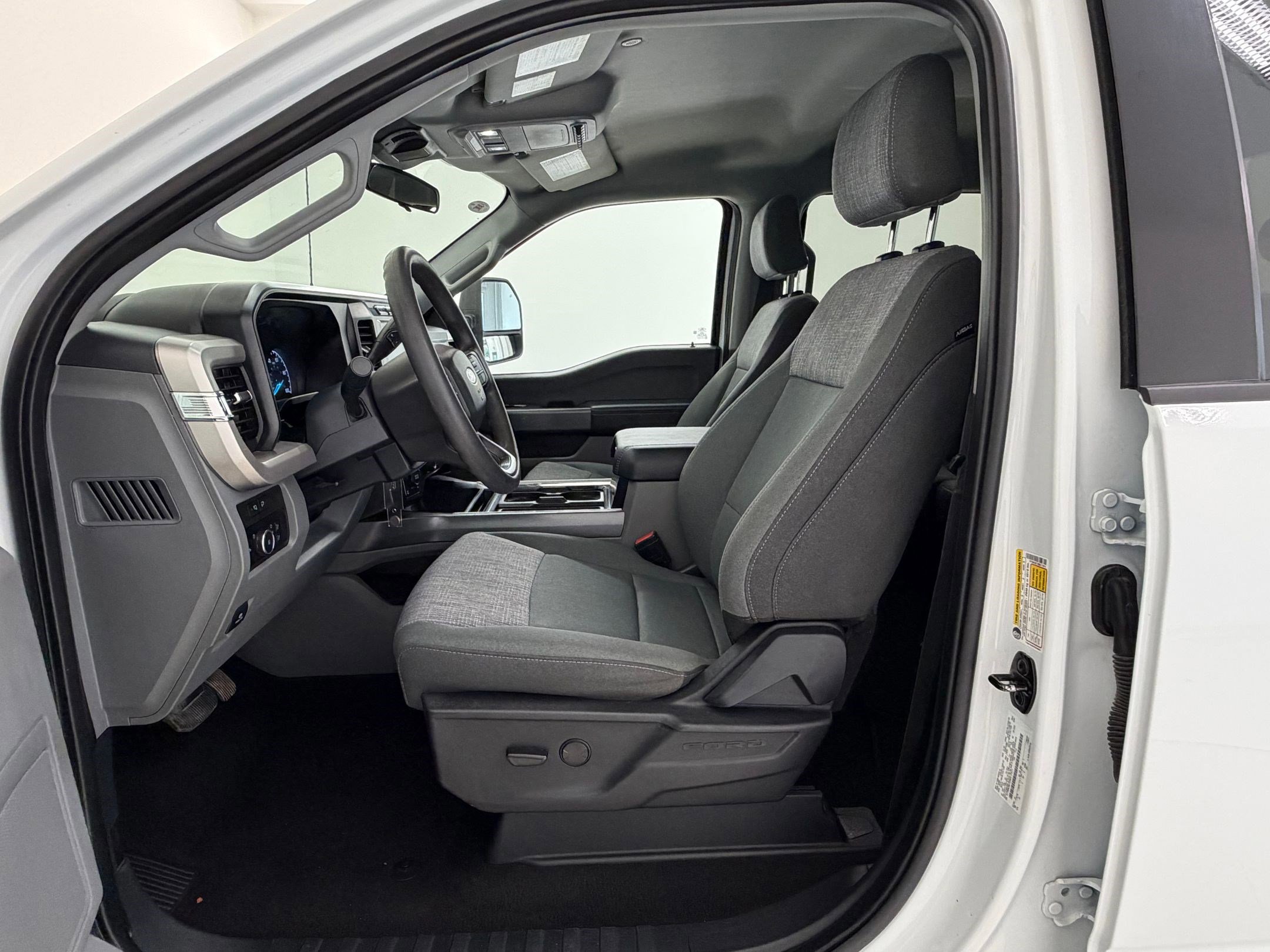 Certified 2024 Ford F350 XLT w/ FX4 Off-Road Package image 13