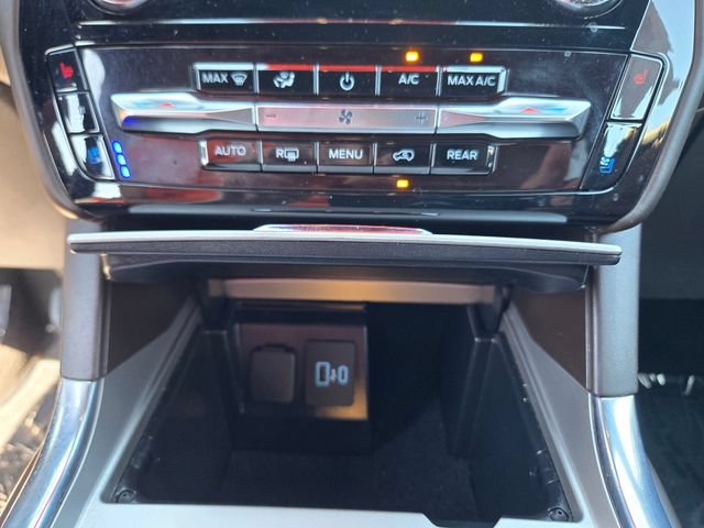 Certified 2022 Ford Explorer King Ranch w/ Premium Technology Package AWD/4WD image 17