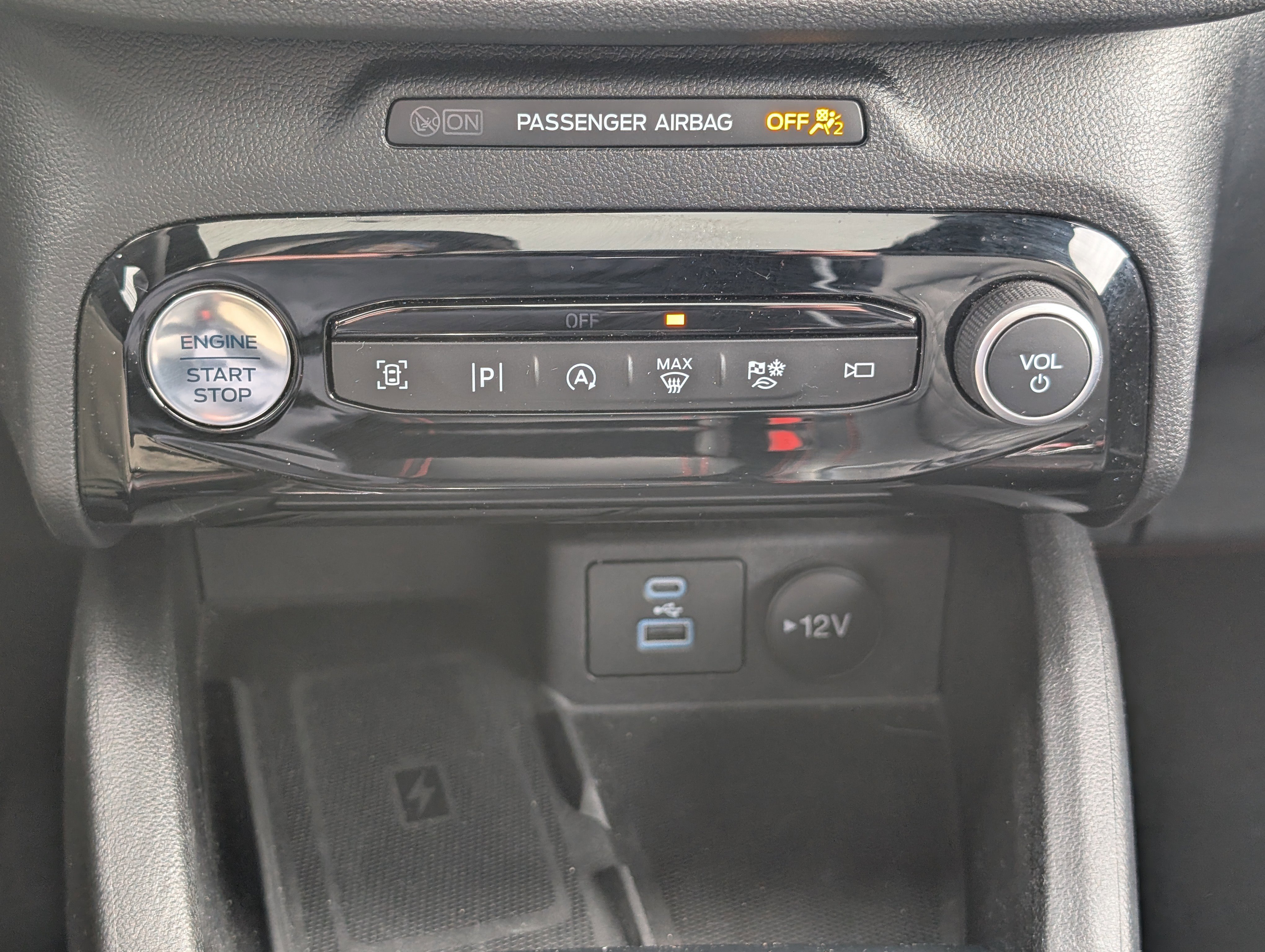 Certified 2023 Ford Escape ST-Line Elite w/ Premium Technology Package image 28