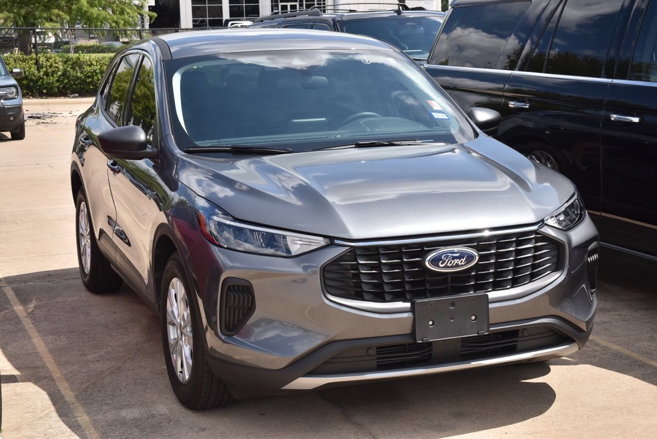 Certified 2023 Ford Escape Active FWD image 4
