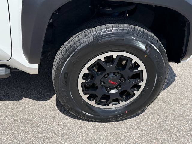 Used 2024 Toyota Tacoma TRD Off-Road AWD/4WD image 18