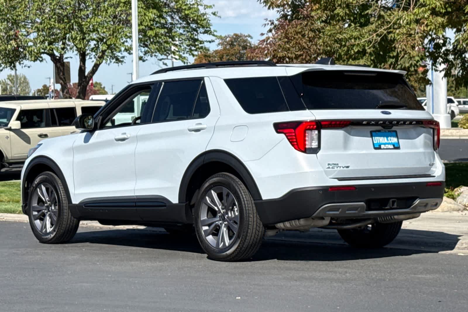 Certified 2026 Ford Explorer Active w/ Active Comfort Package AWD/4WD image 6