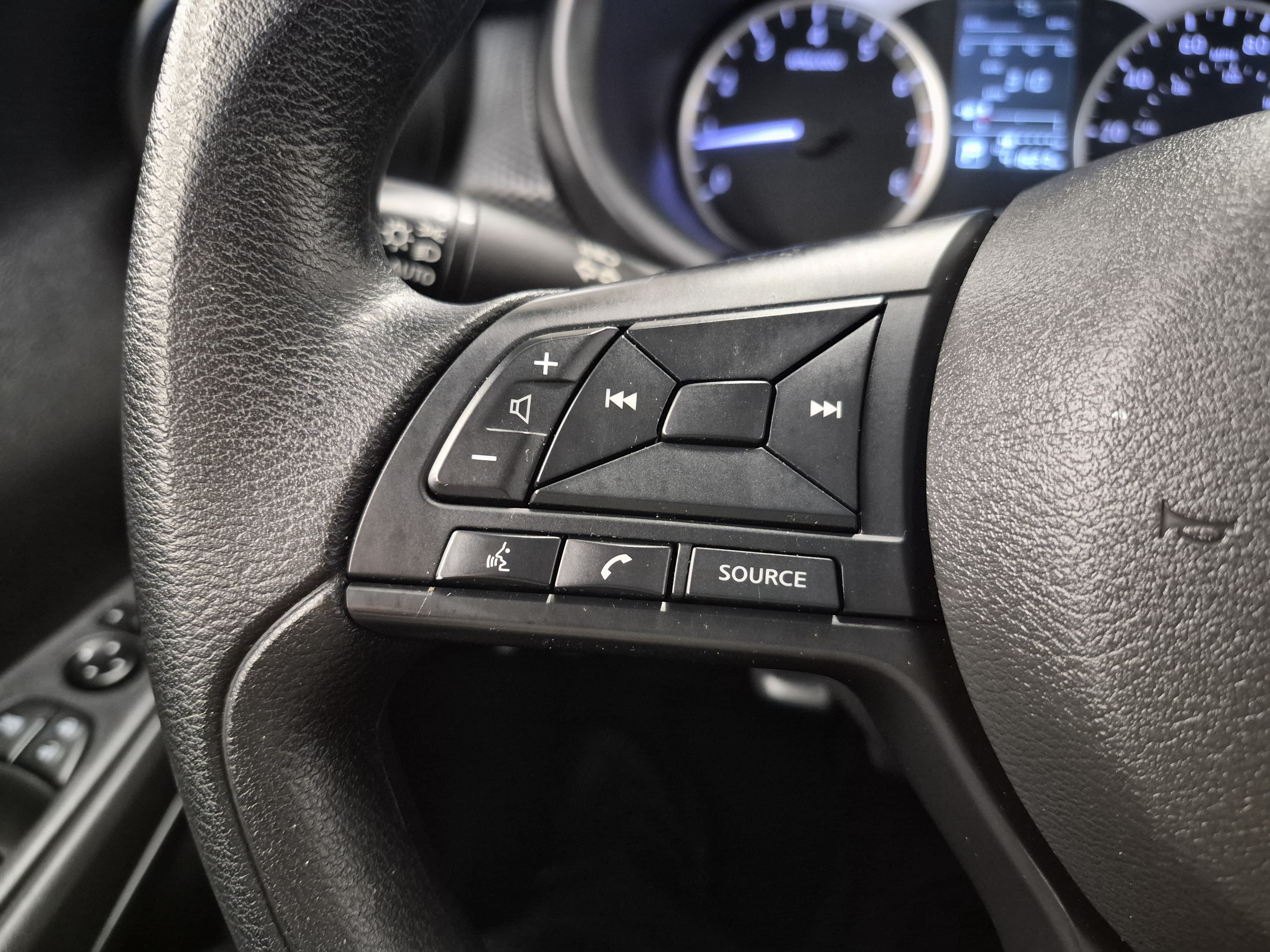 Used 2025 Nissan Kicks Play S FWD image 20