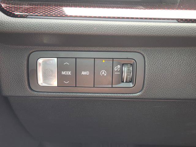 Used 2025 Chevrolet Traverse Z71 w/ Driver Confidence Package AWD/4WD image 20