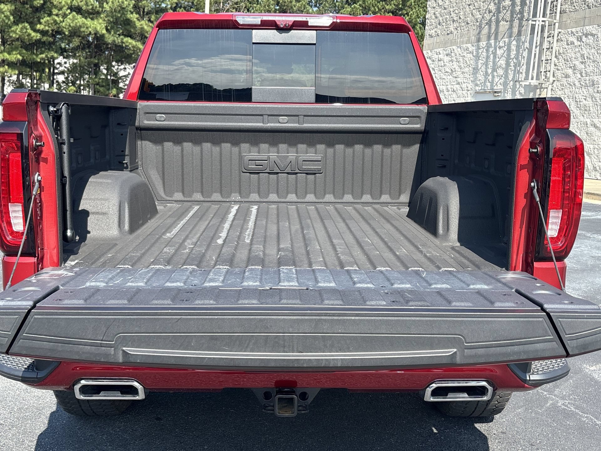 Used 2025 GMC Sierra 1500 AT4 w/ AT4 Premium Package AWD/4WD image 22